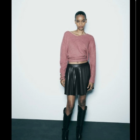 FAUX LEATHER MINI SKIRT - Picture 2 of 5